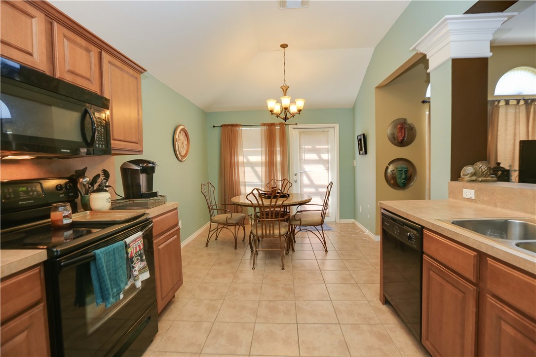 2317 Tropical Wind Dr