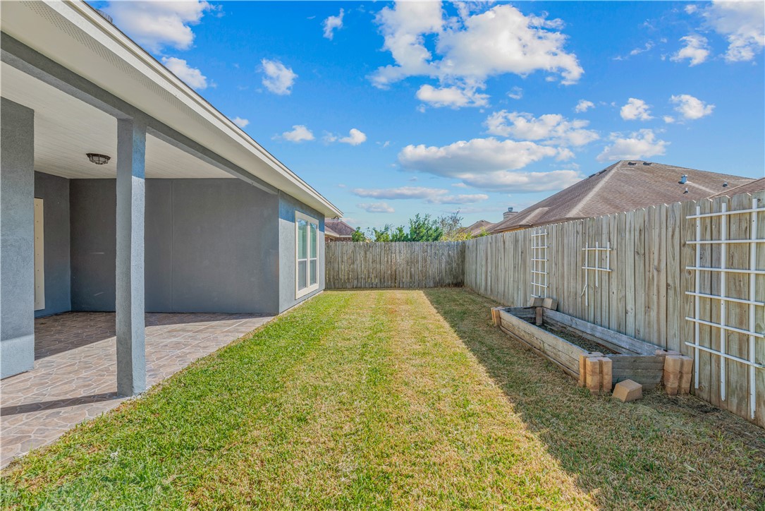 6825 ISLAND PARK