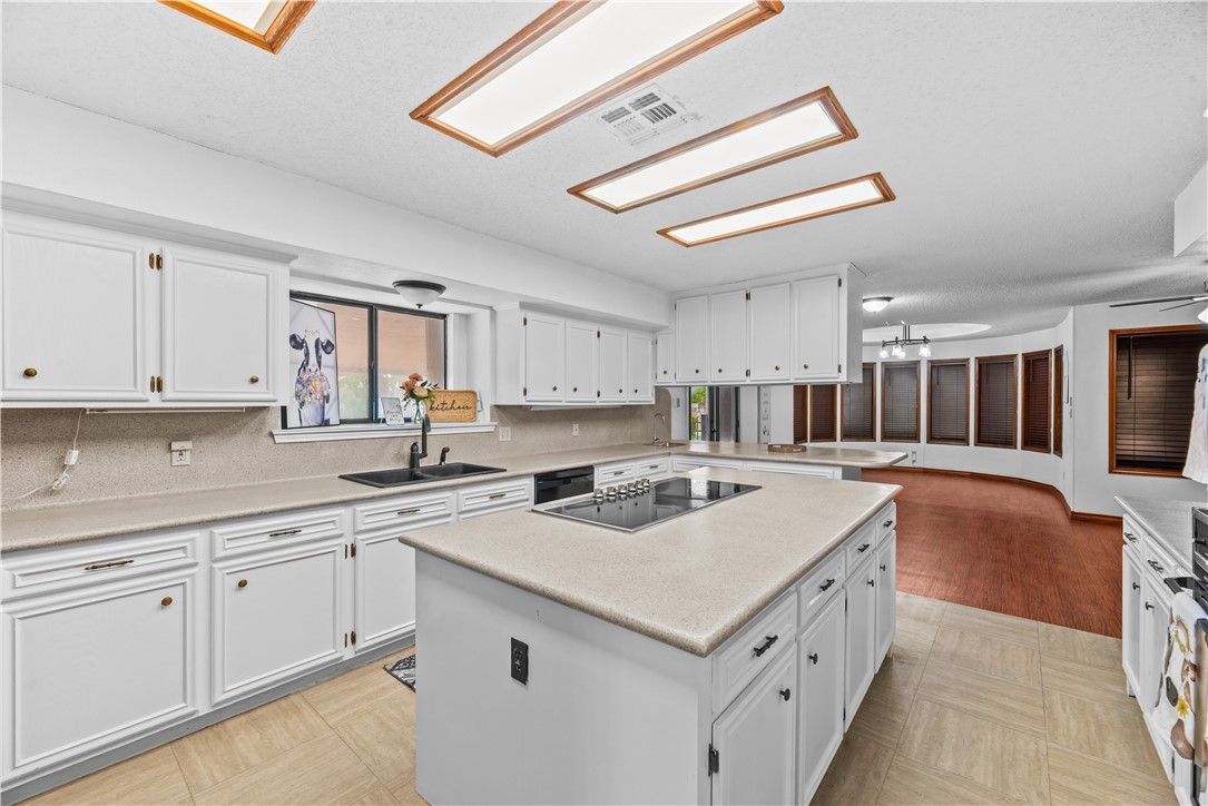 4221 RIVER HILL