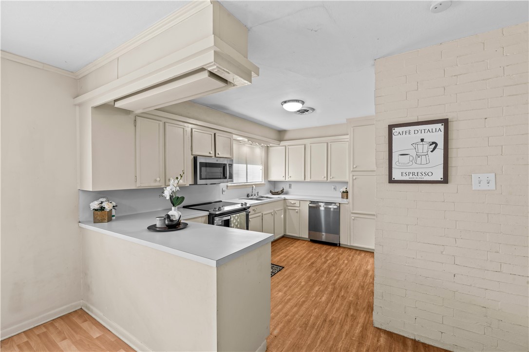 857 Belmeade Dr