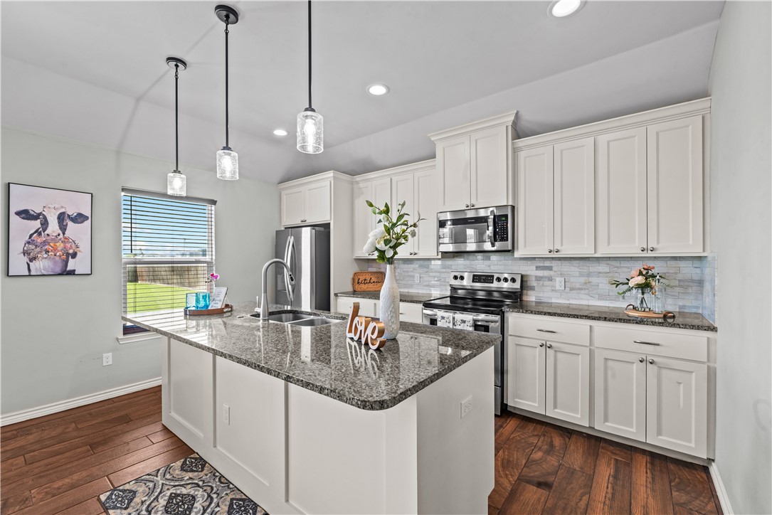 104 Atkinson Dr