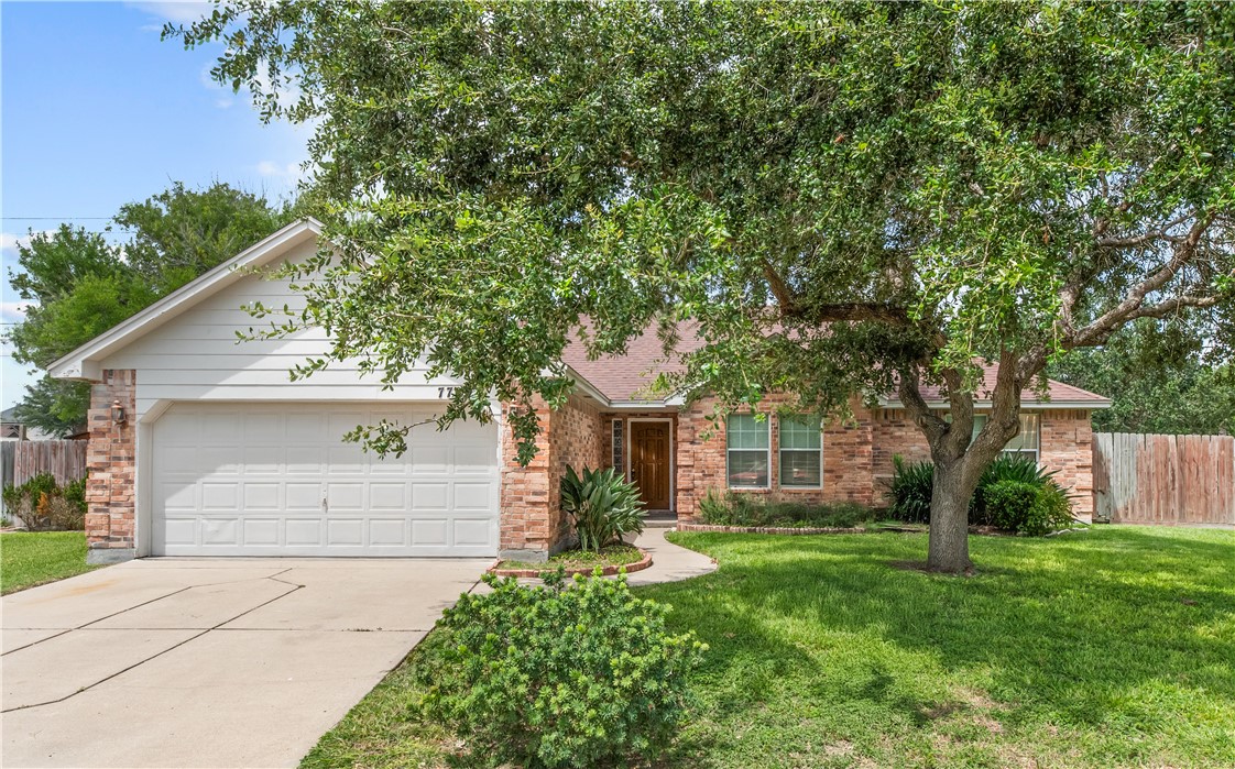7702 Yoakum Circ