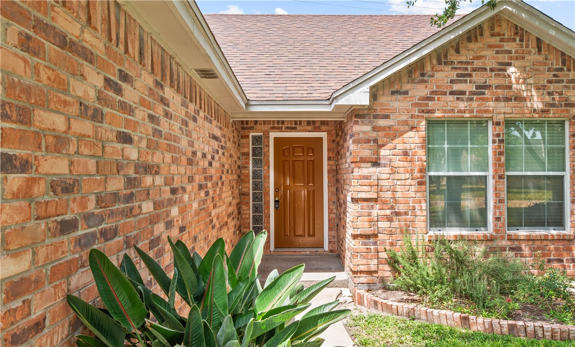 7702 Yoakum Circ