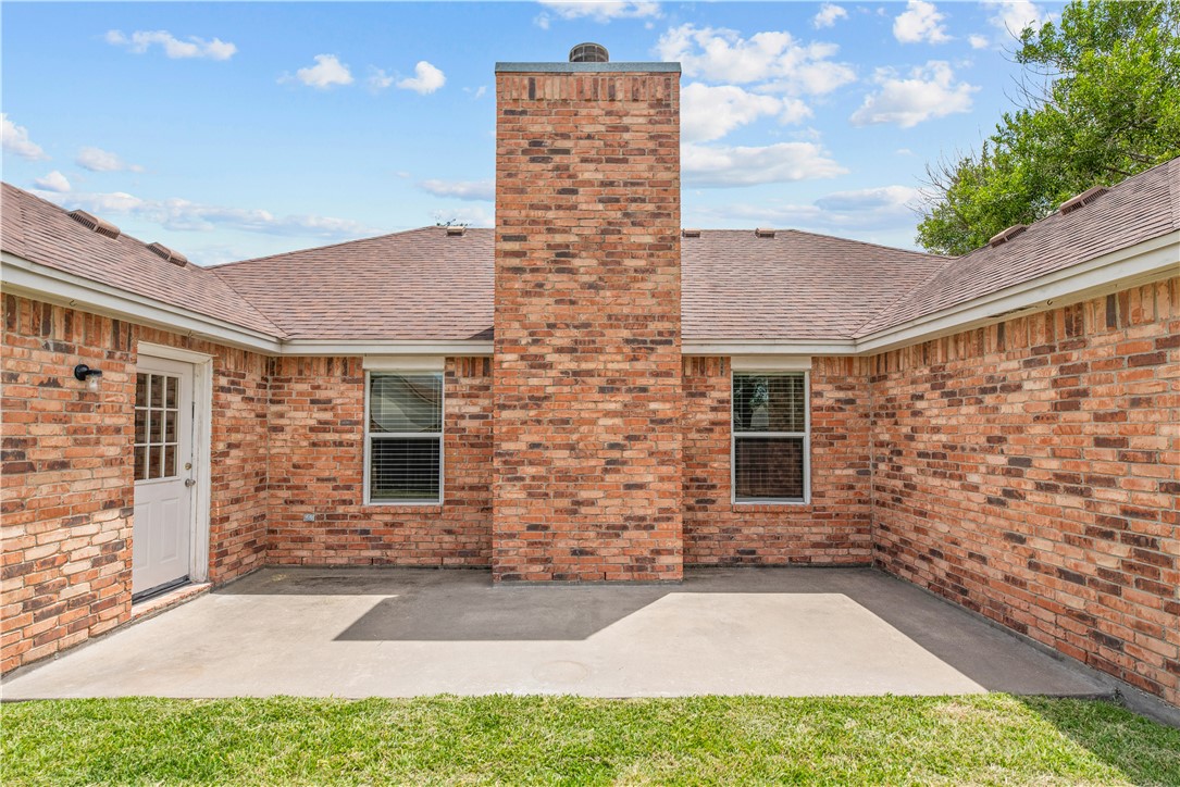 7702 Yoakum Circ