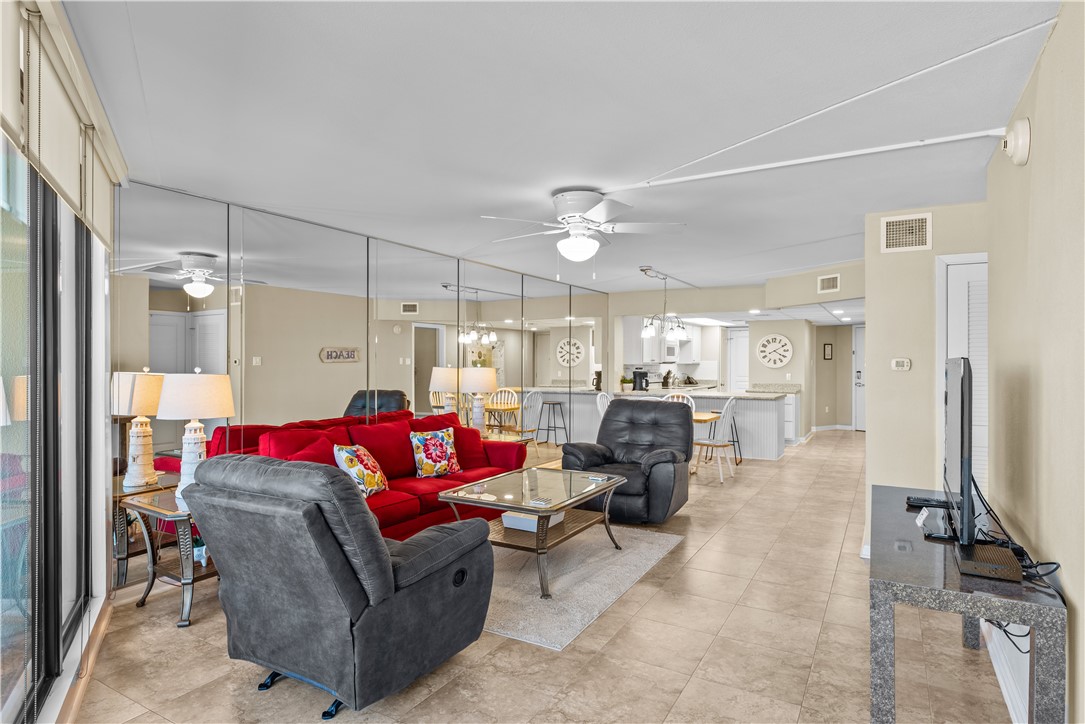 1000 Lantana Dr 807