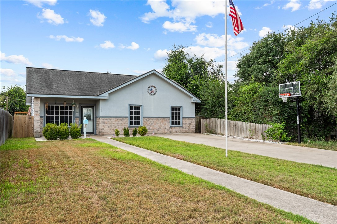 758 Gibson Dr