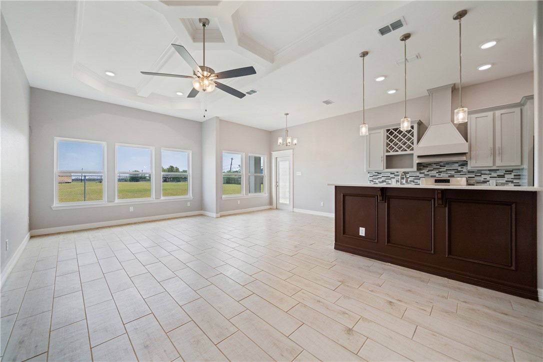 1706 Kentucky Derby Dr
