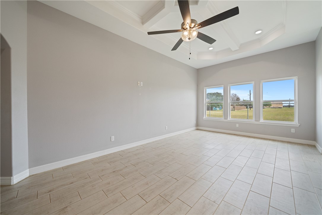 1706 Kentucky Derby Dr