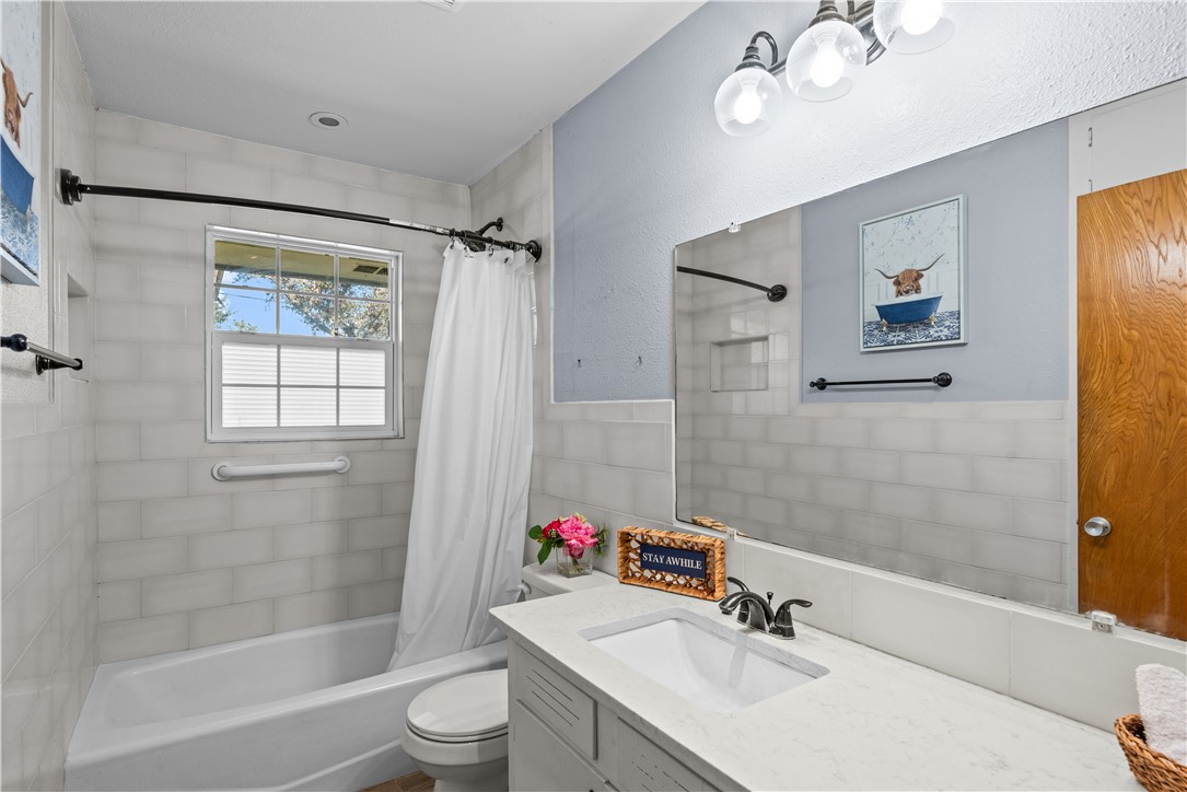 104 Old Beeville Hwy