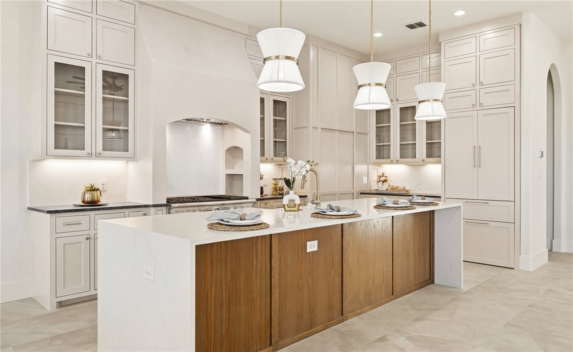 758 Buffalo Creek Dr