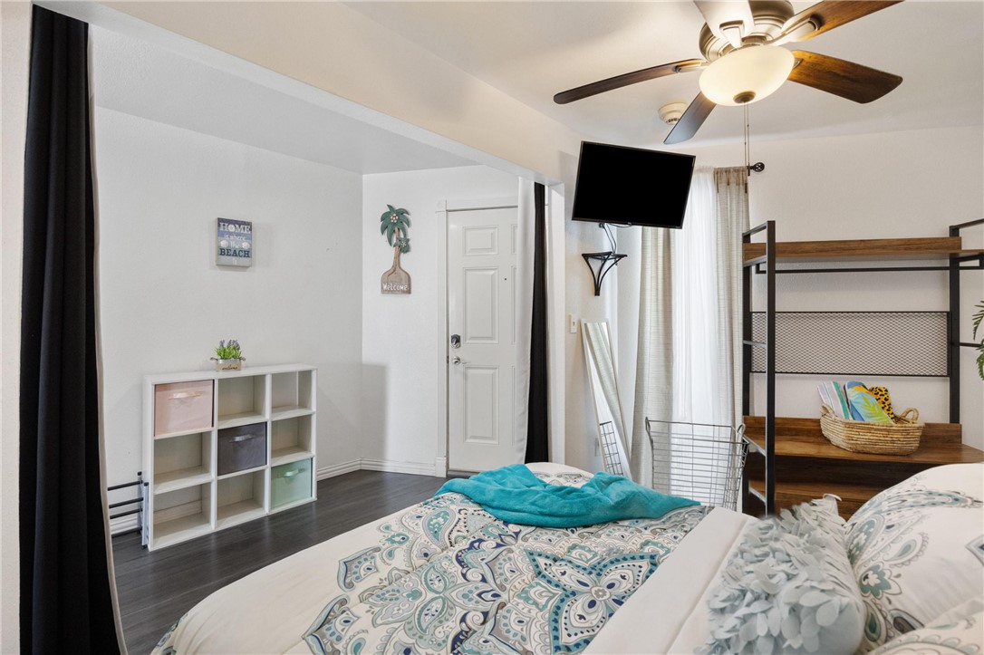 3938 Surfside Blvd 3245