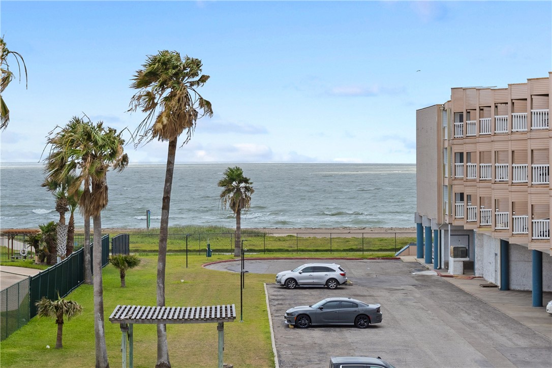 3938 Surfside Blvd 3245