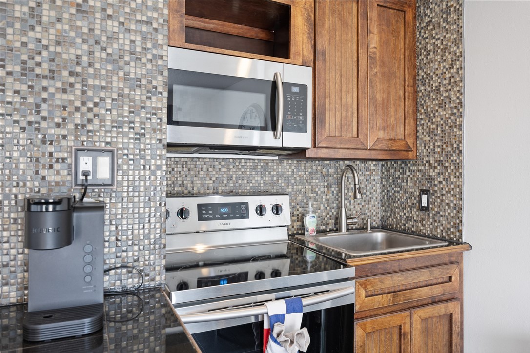 3938 Surfside Blvd 3245