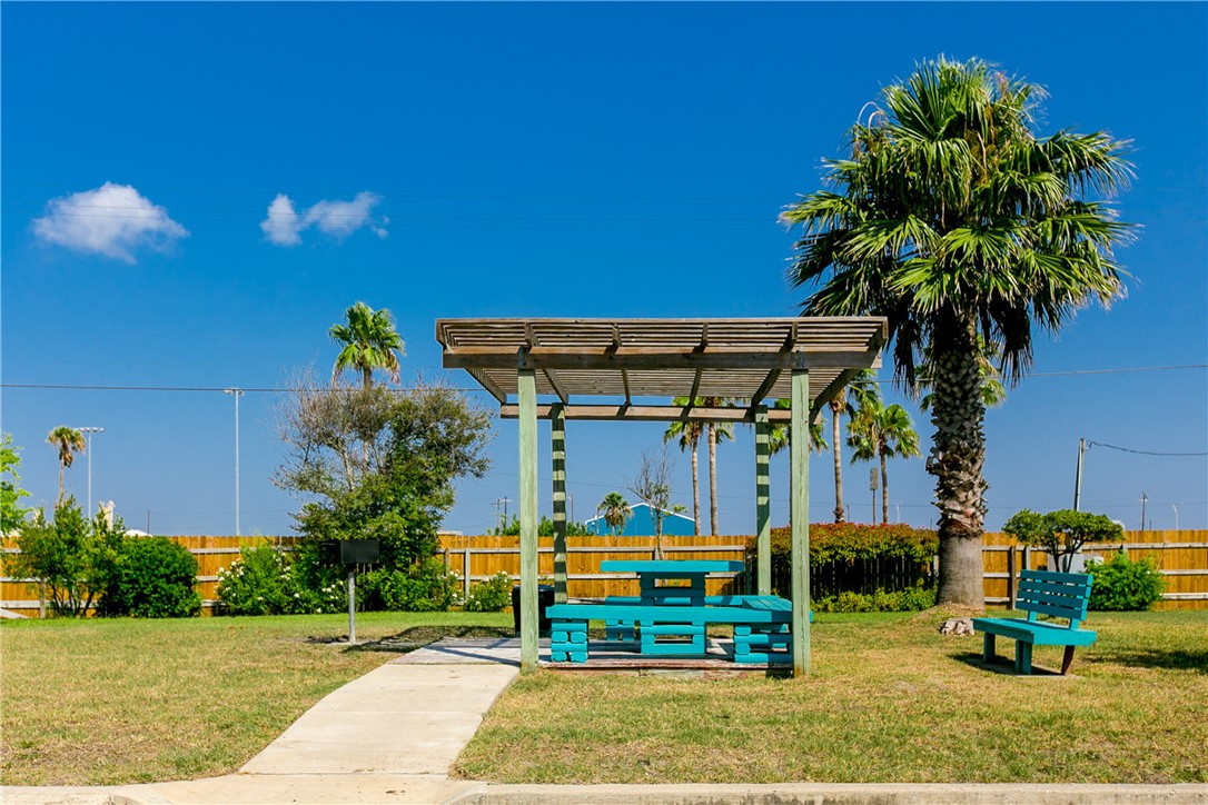 3938 Surfside Blvd 3245