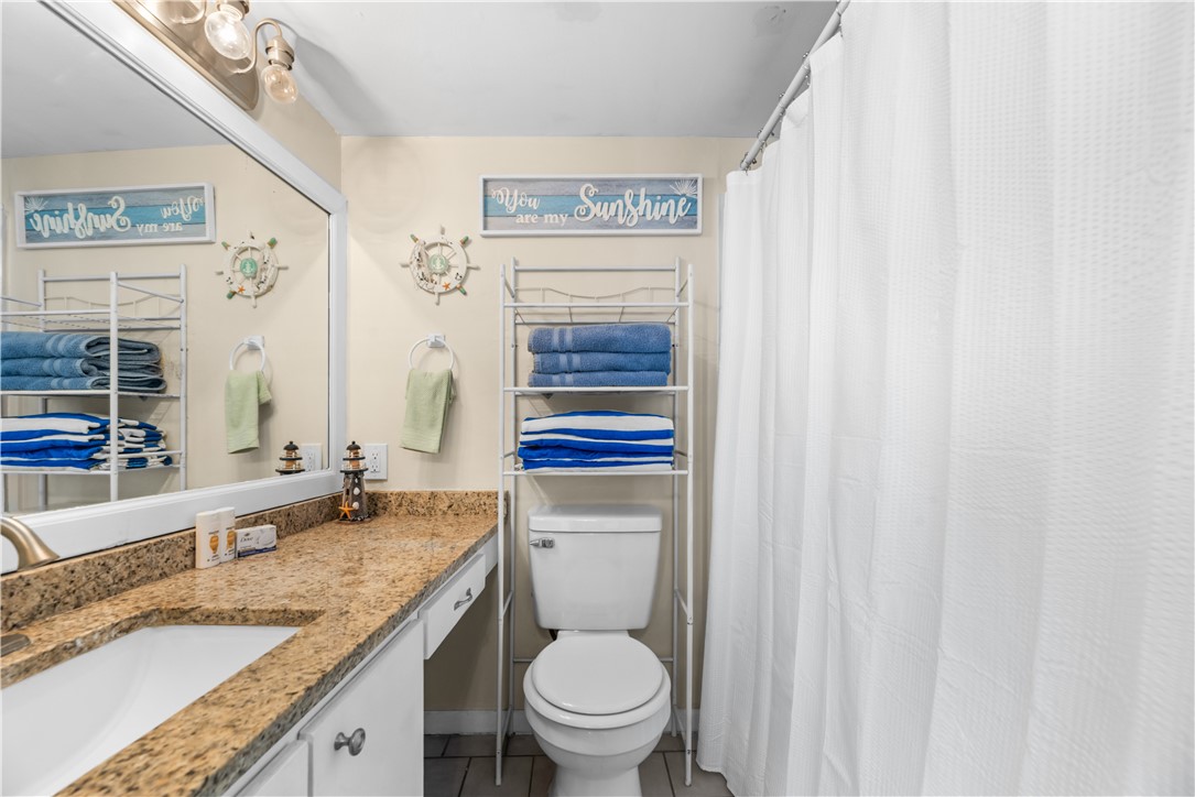 14401 Commodores Dr 101