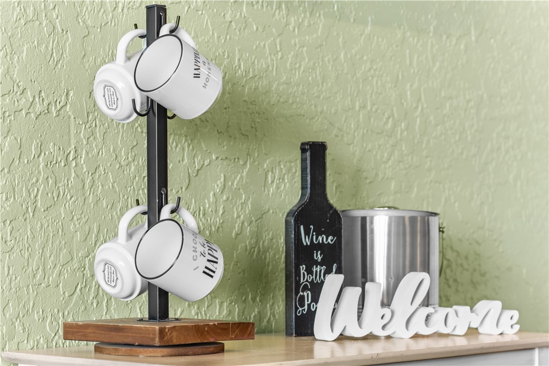 14401 Commodores Dr 101