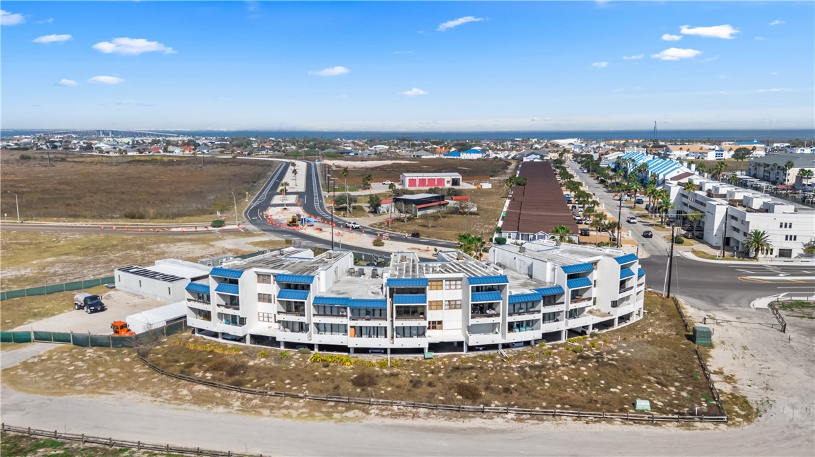 14401 Commodores Dr 101