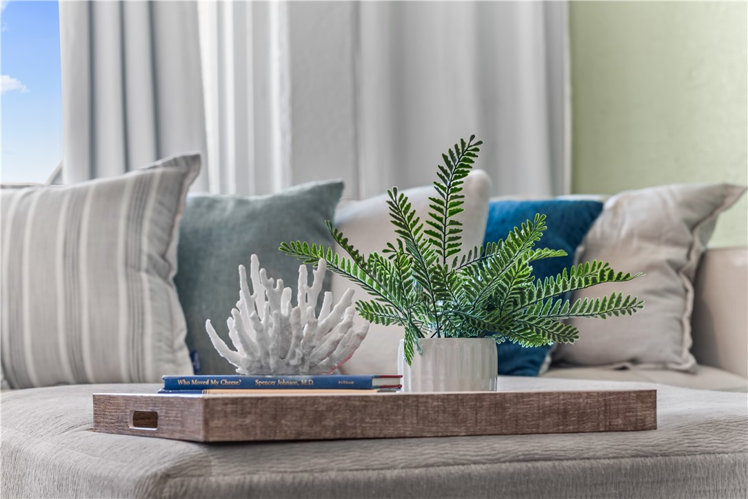 14401 Commodores Dr 101