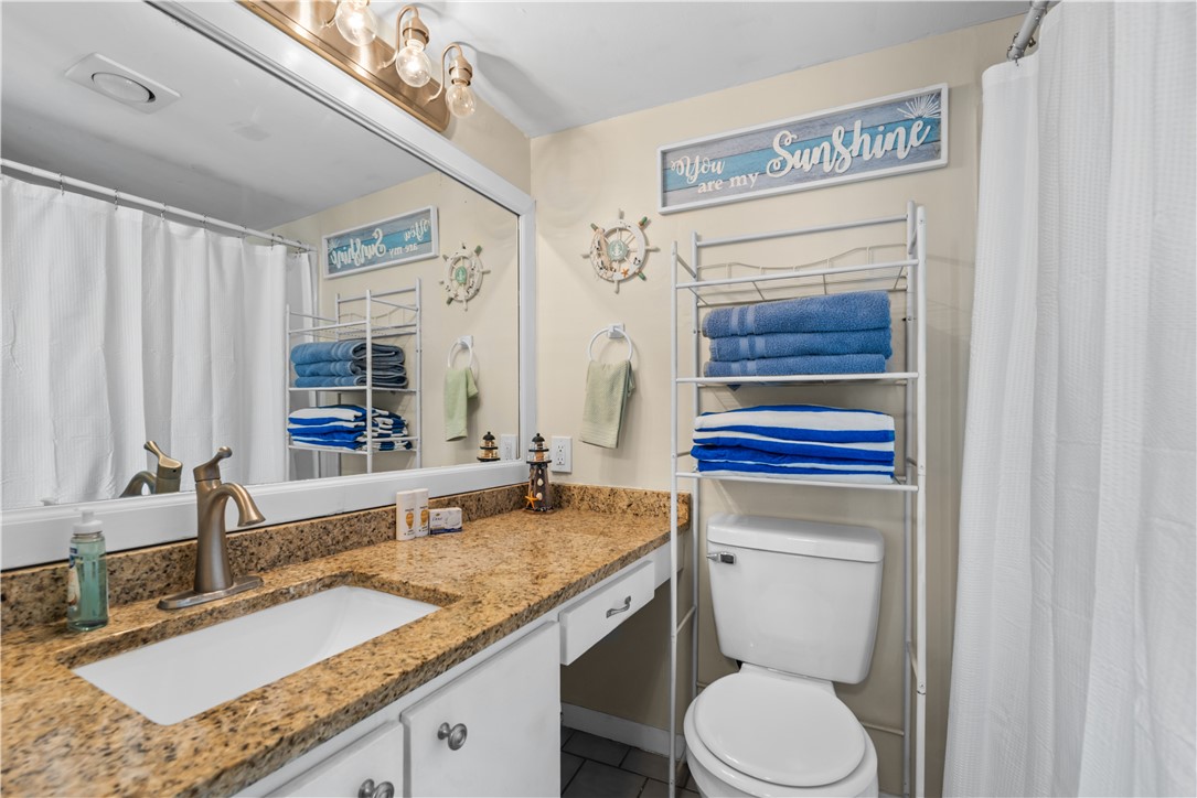 14401 Commodores Dr 101