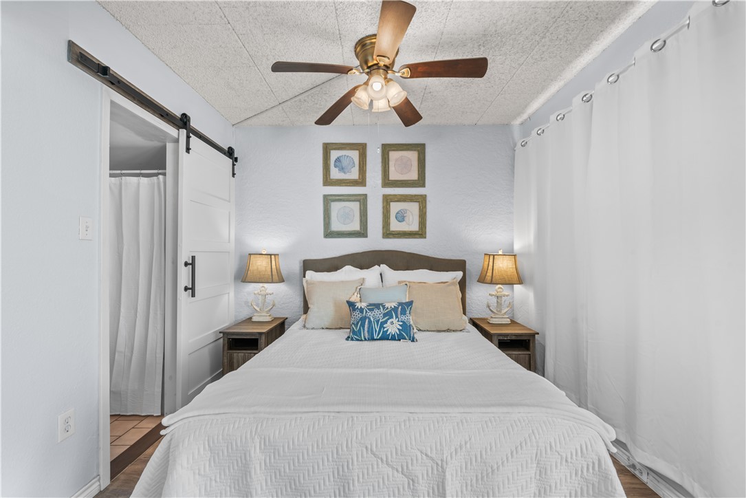 14401 Commodores Dr 101