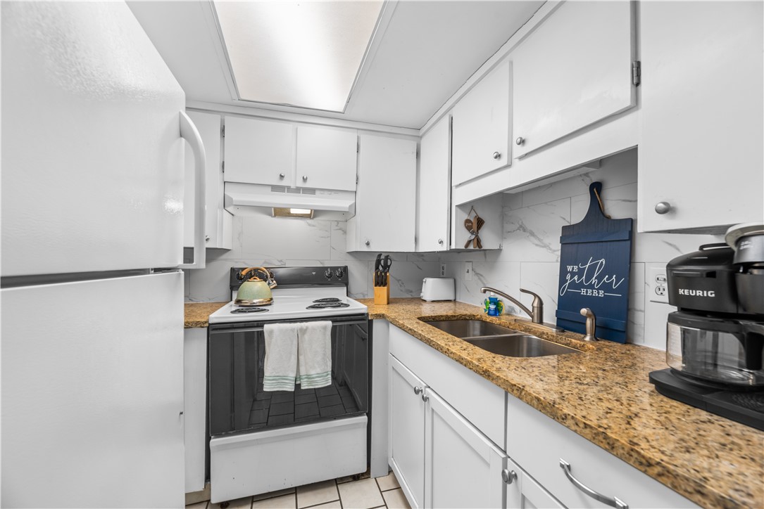 14401 Commodores Dr 101