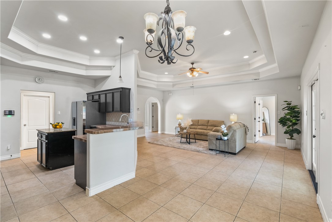6645 La Bianca Dr