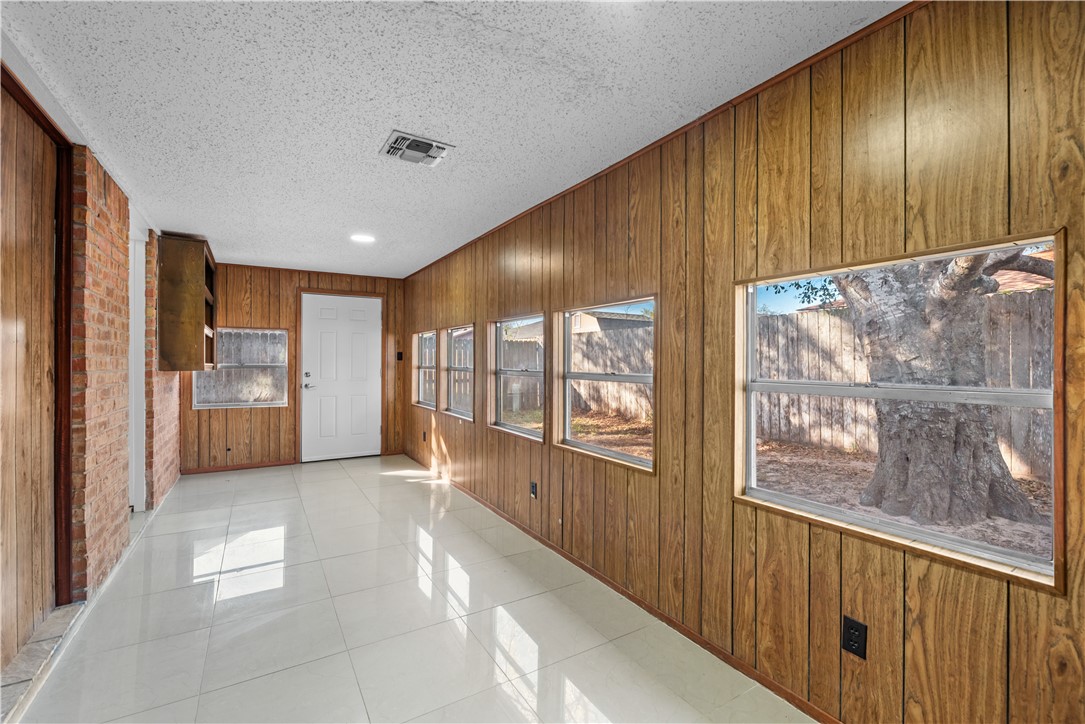 2321 Mesquite Circ