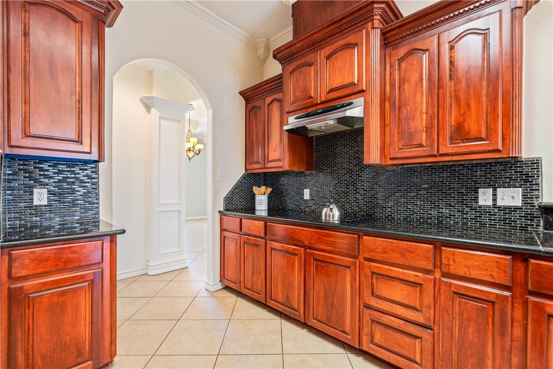 6825 Island Park Ct