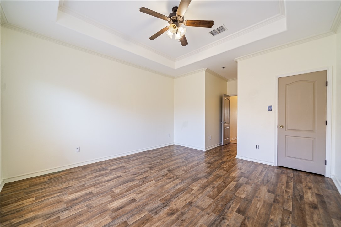 6825 Island Park Ct