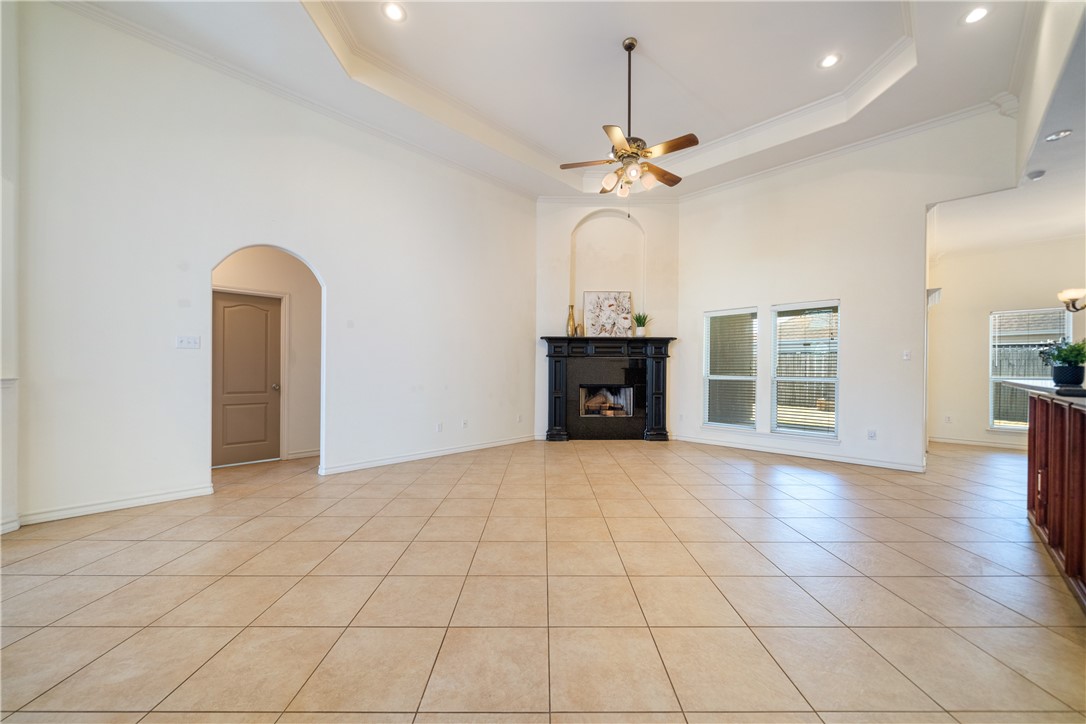 6825 Island Park Ct