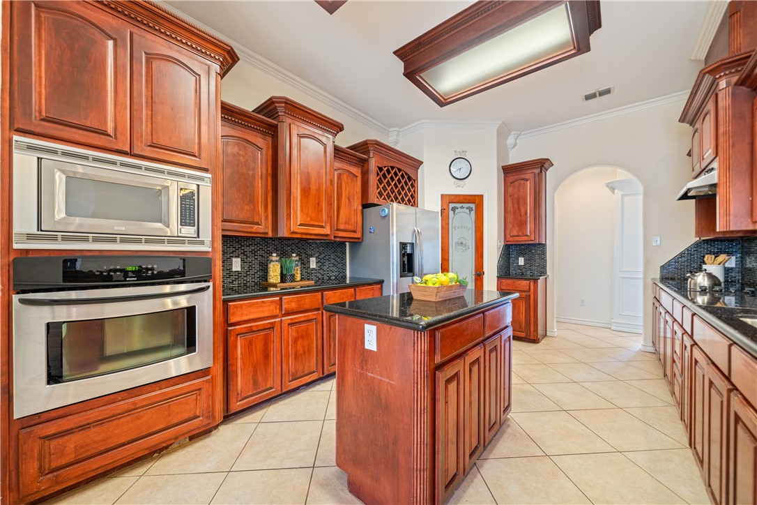 6825 Island Park Ct
