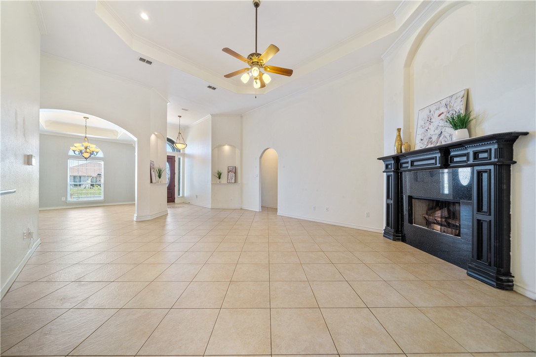 6825 Island Park Ct