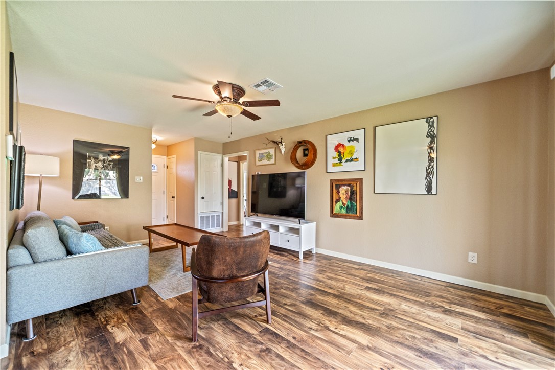 2309 Manitoba Dr