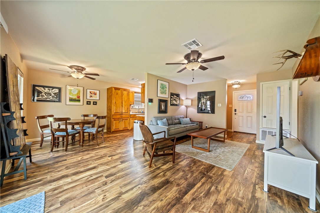 2309 Manitoba Dr