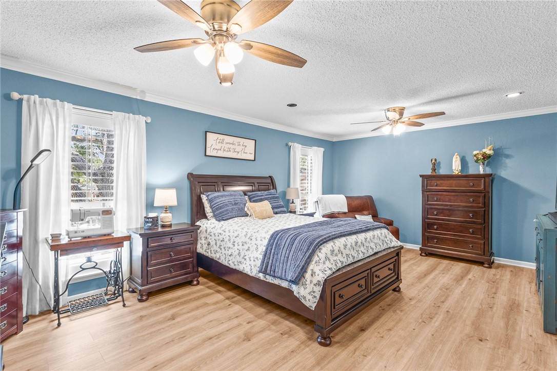 128 Lake Shore Dr 128