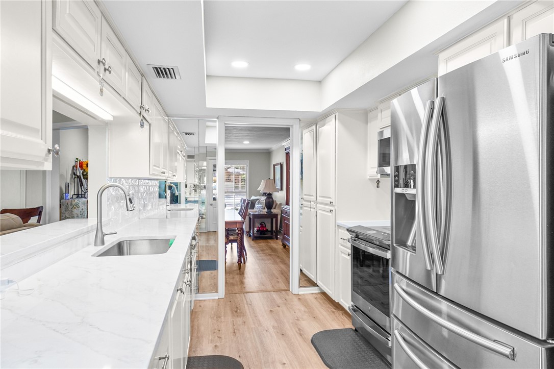 128 Lake Shore Dr 128