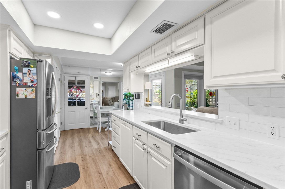 128 Lake Shore Dr 128