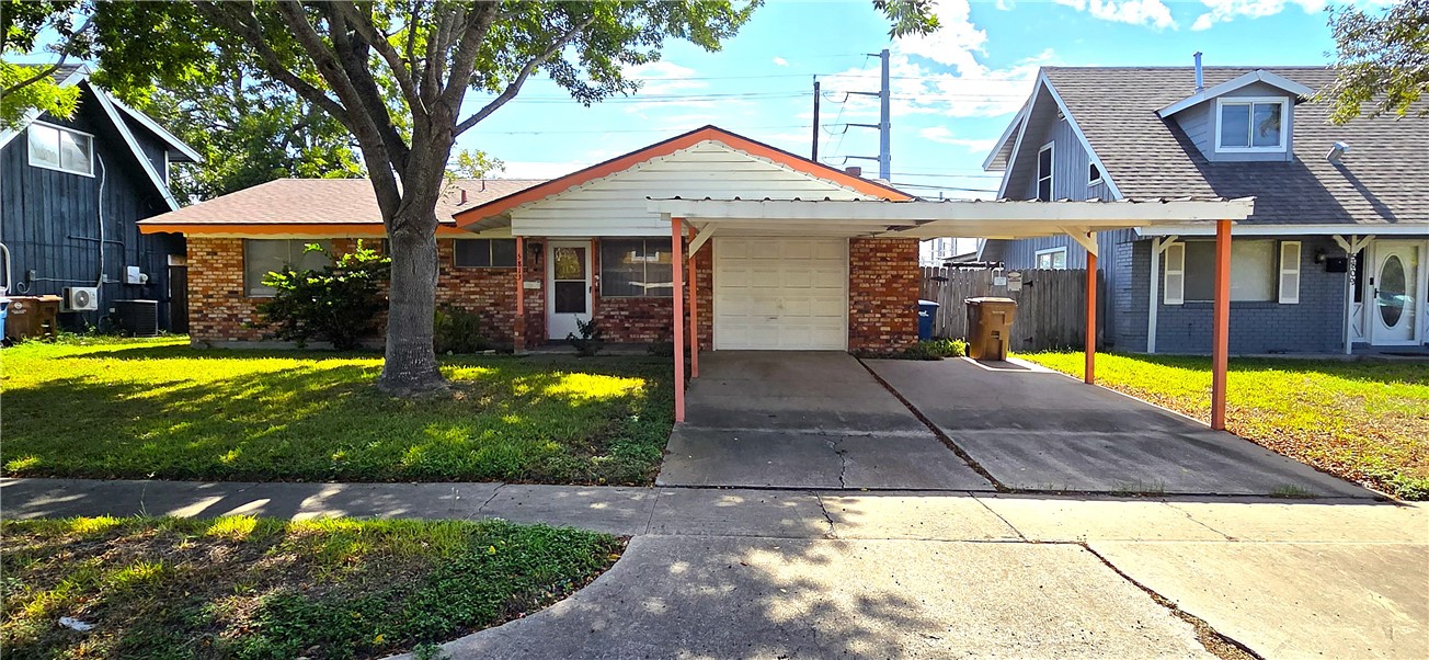 5813 Woodhaven Dr