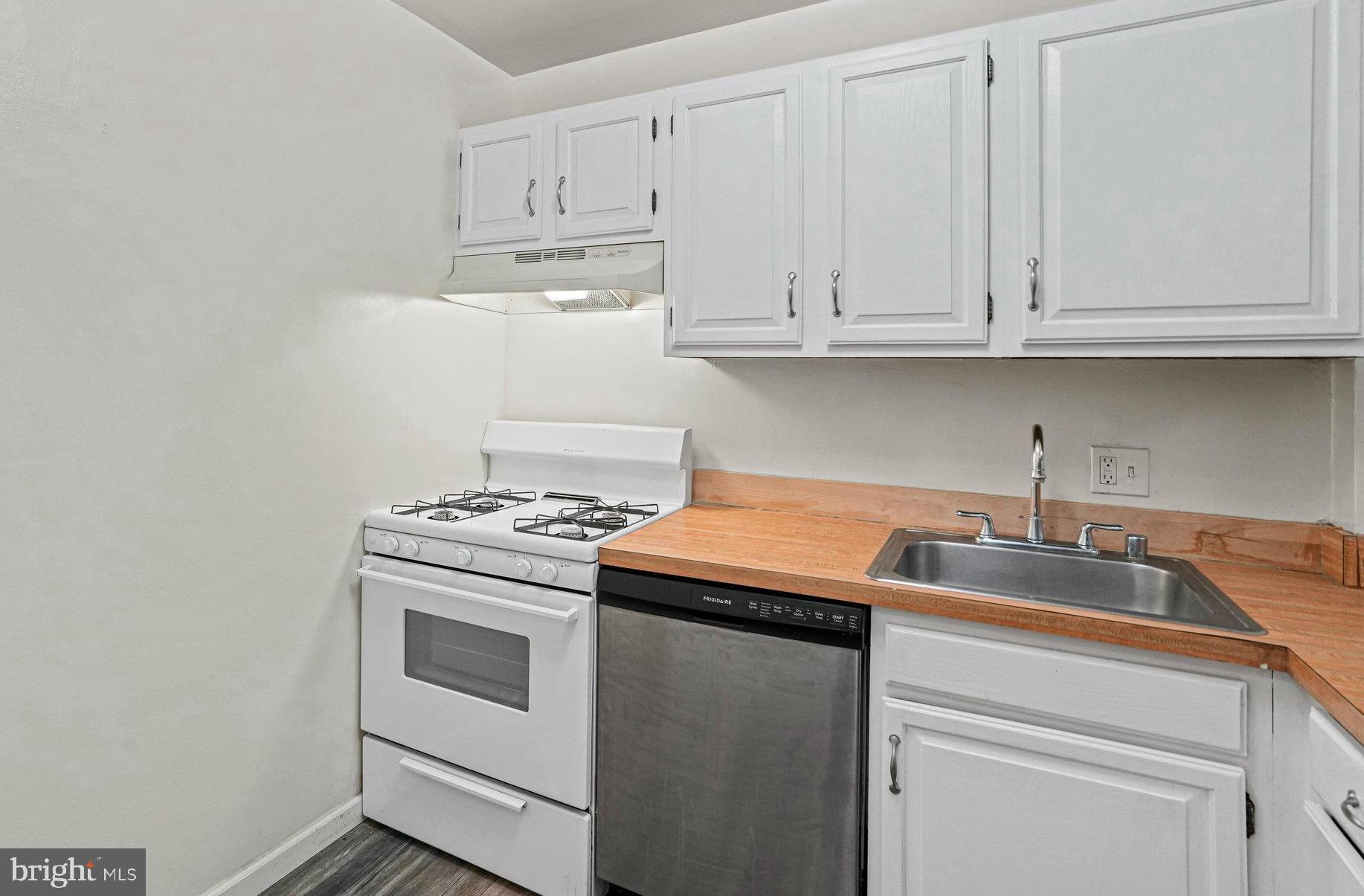 1330 New Hampshire AVENUE NW Unit: 420