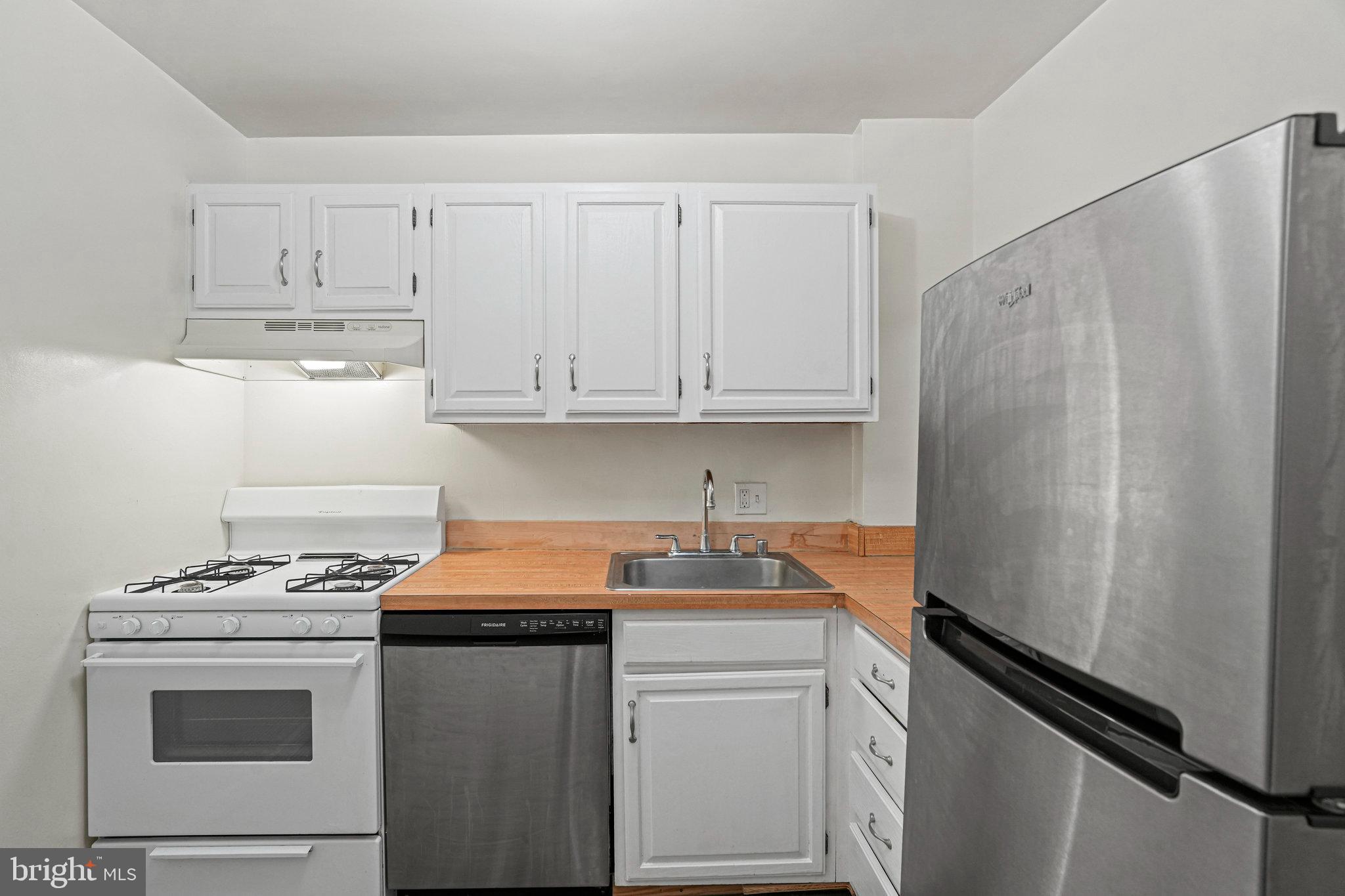 1330 New Hampshire AVENUE NW Unit: 420