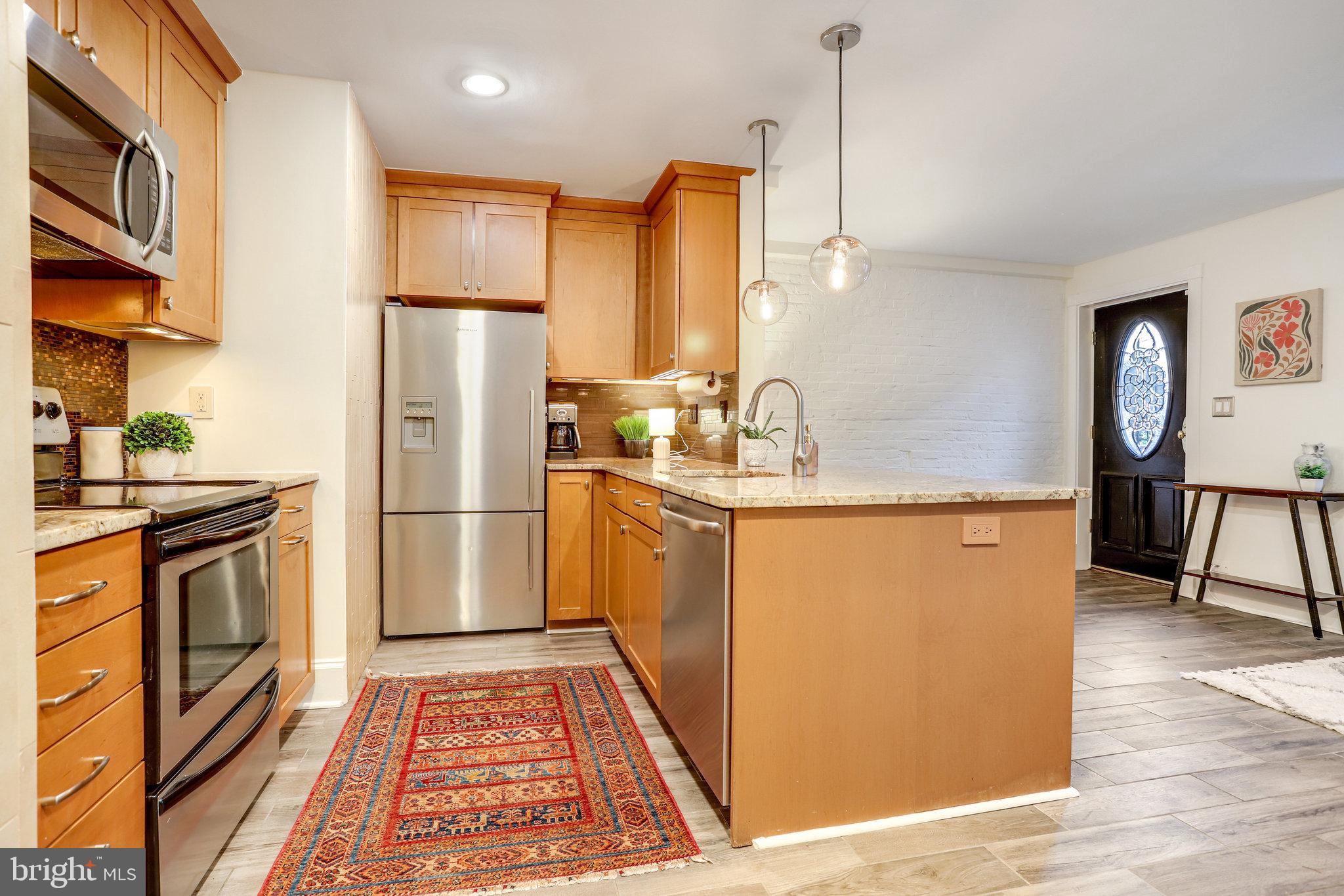 311 6th STREET SE Unit: 1
