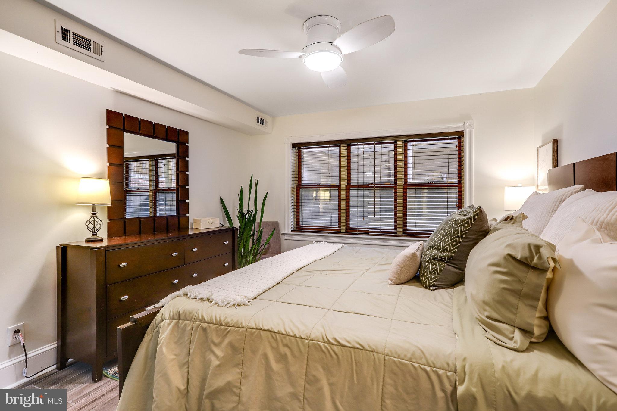 311 6th STREET SE Unit: 1