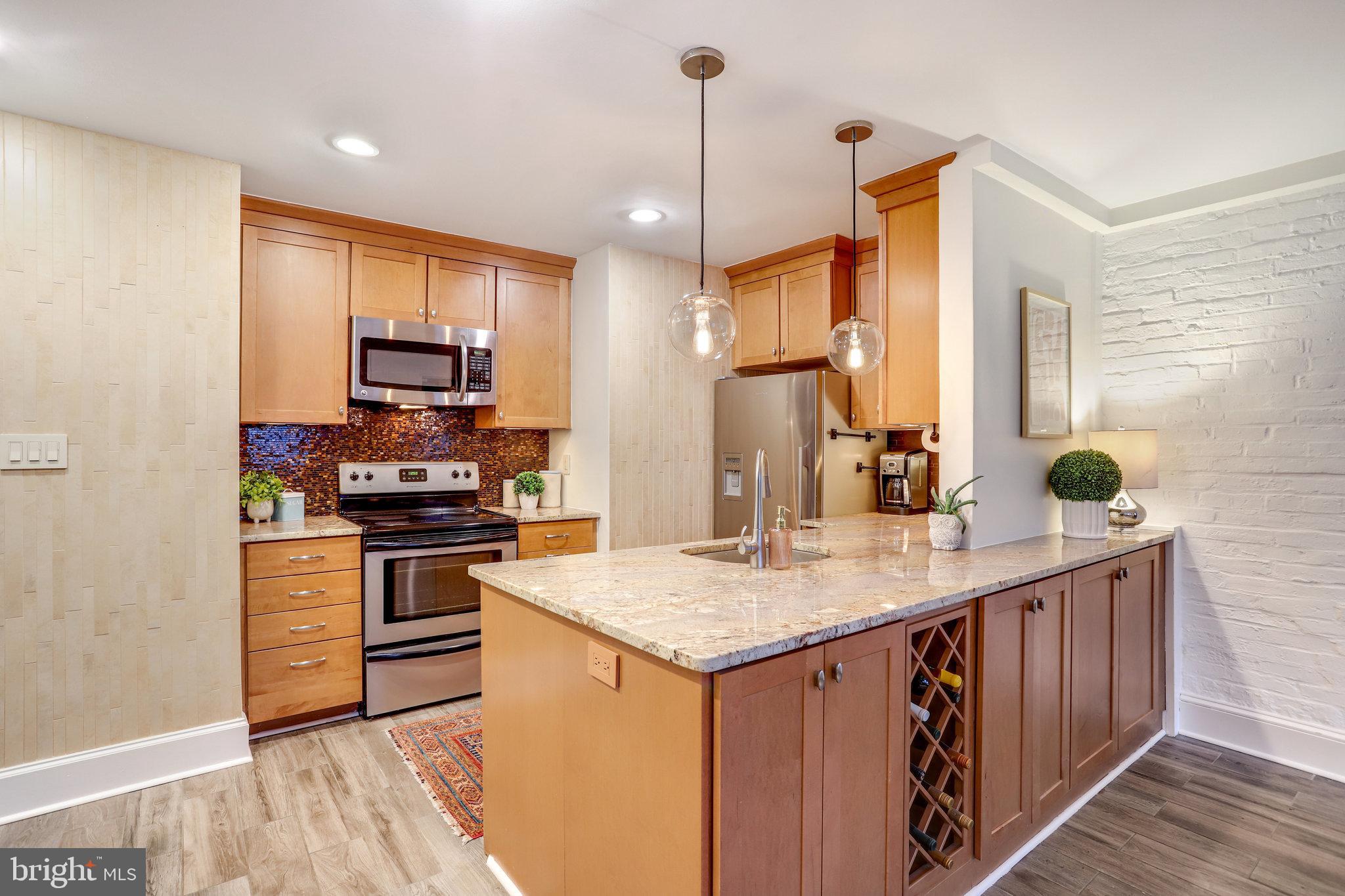 311 6th STREET SE Unit: 1