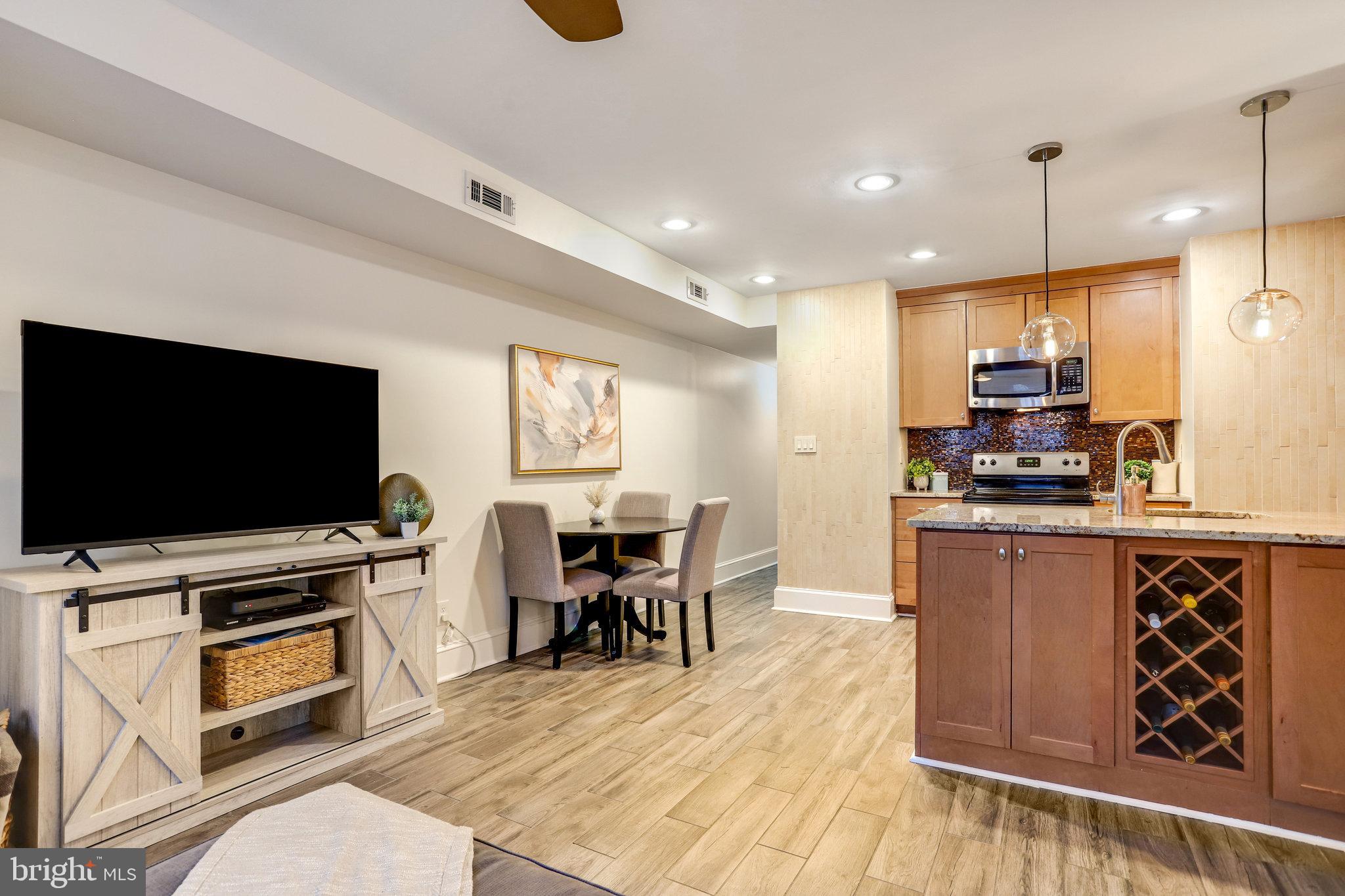 311 6th STREET SE Unit: 1