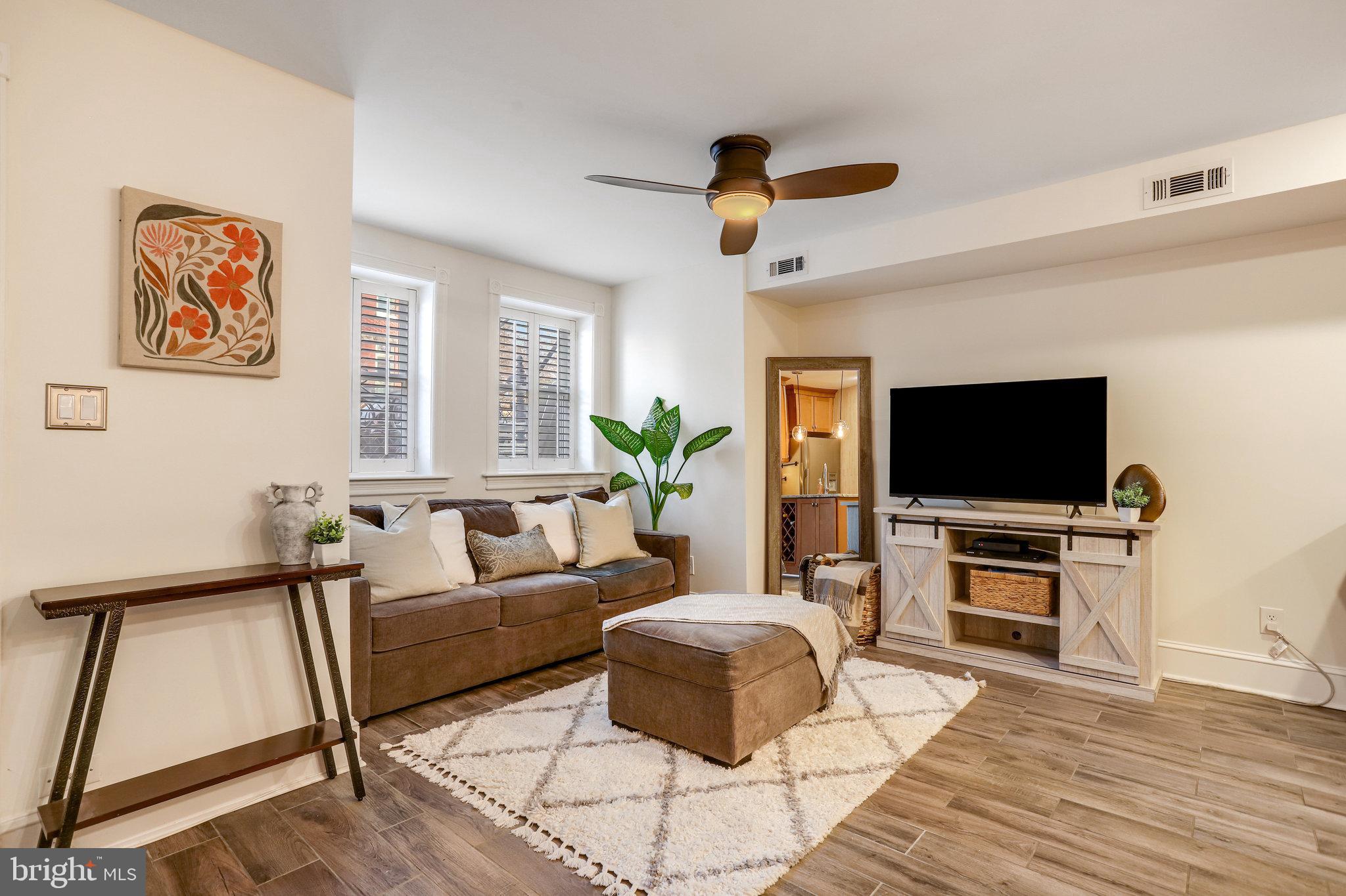 311 6th STREET SE Unit: 1