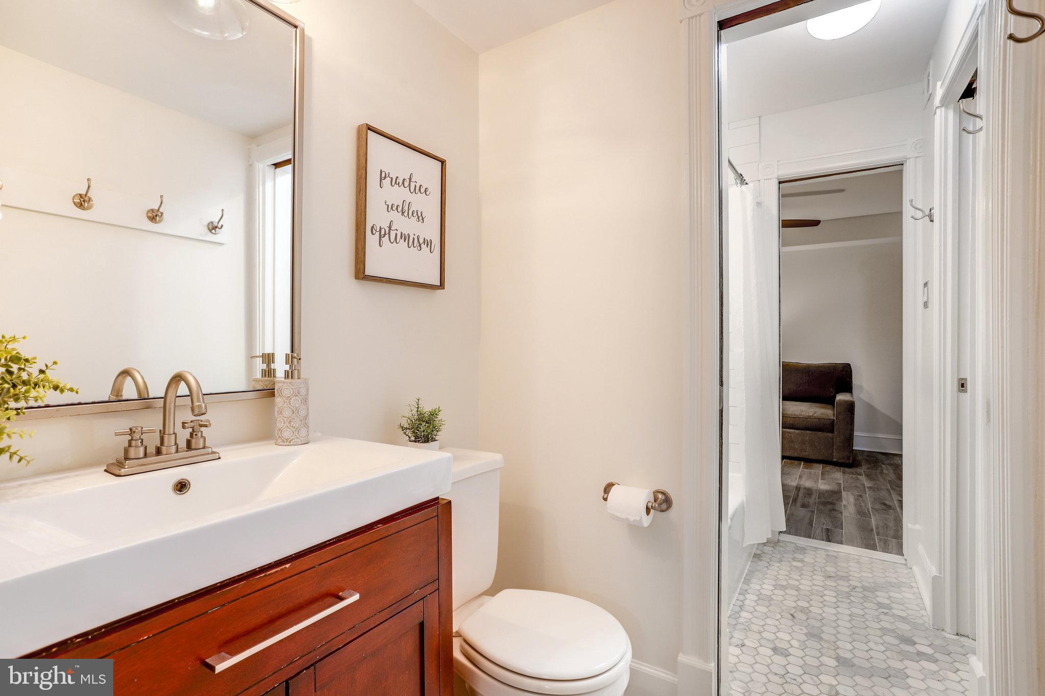 311 6th STREET SE Unit: 1