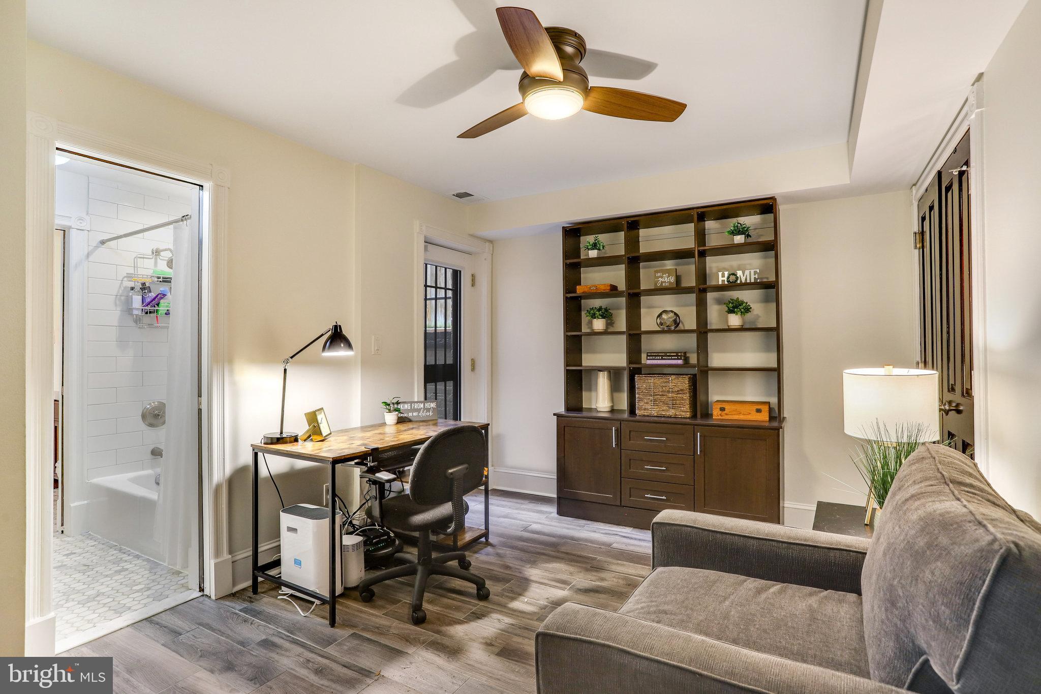 311 6th STREET SE Unit: 1
