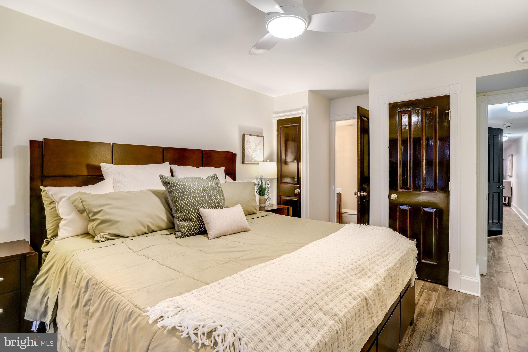 311 6th STREET SE Unit: 1