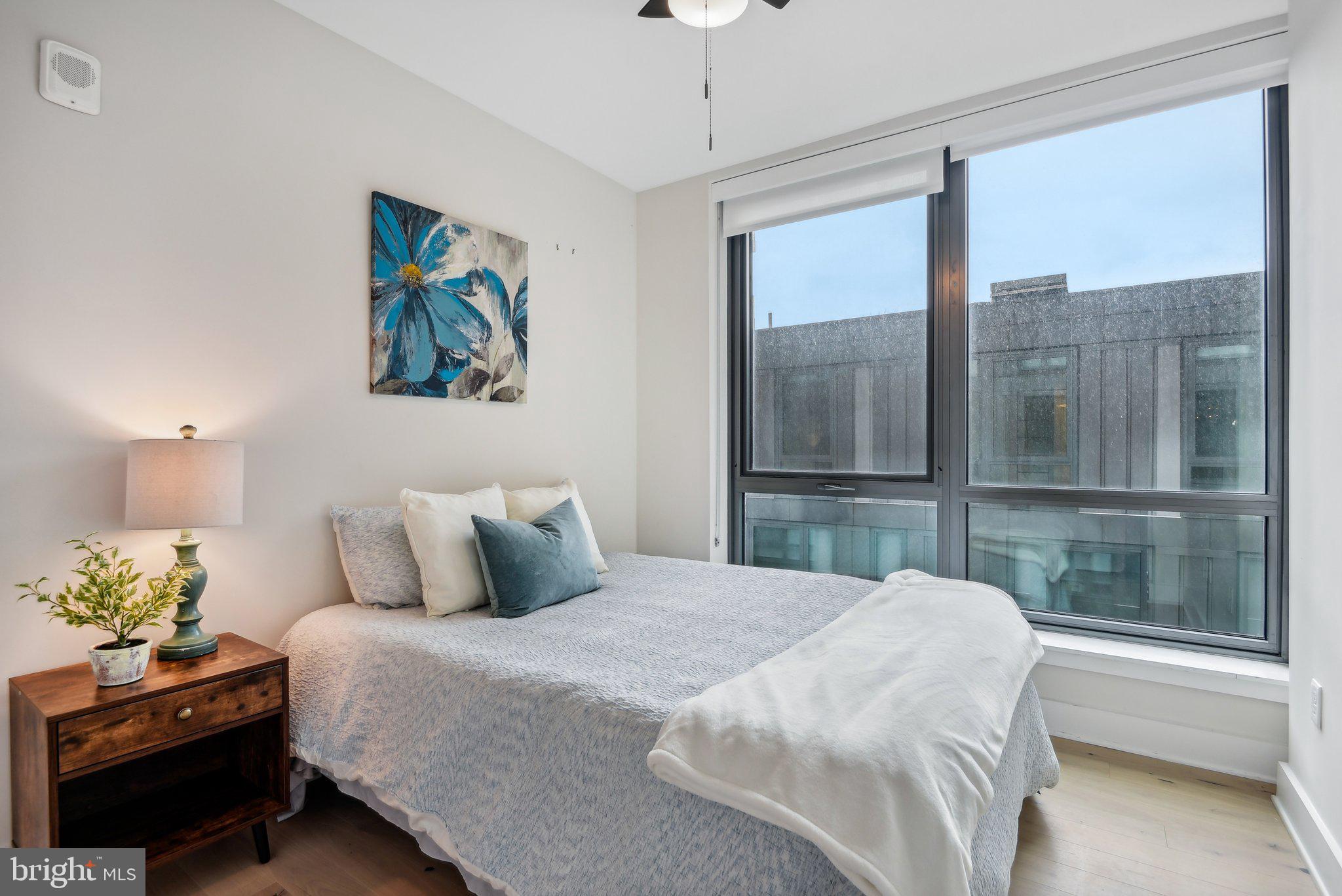 1211 van St SE #401