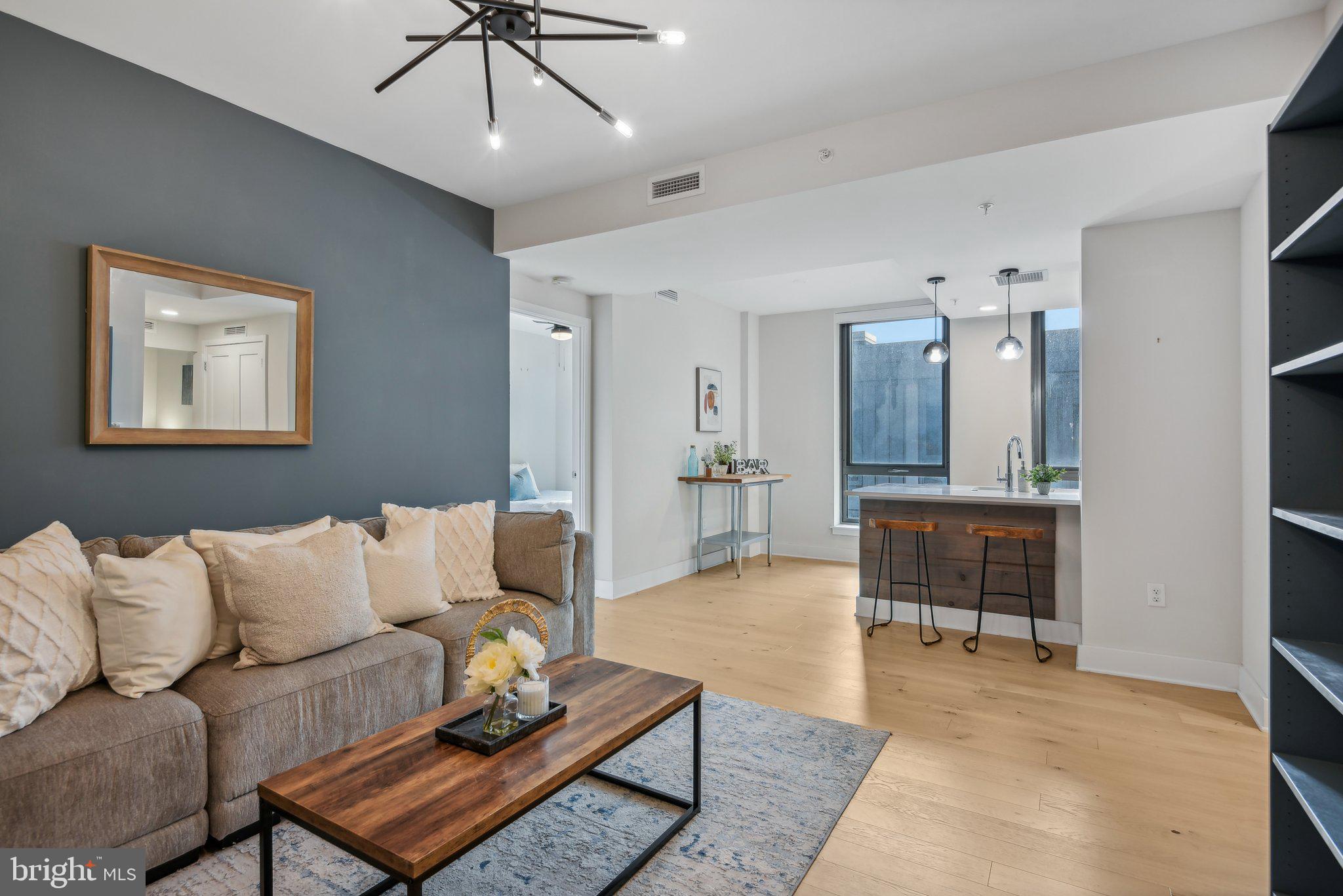 1211 van St SE #401